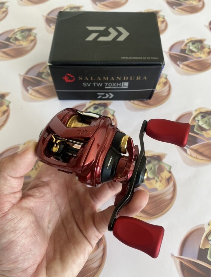 Carretilha Daiwa Salamandura SV TW 70 XHL