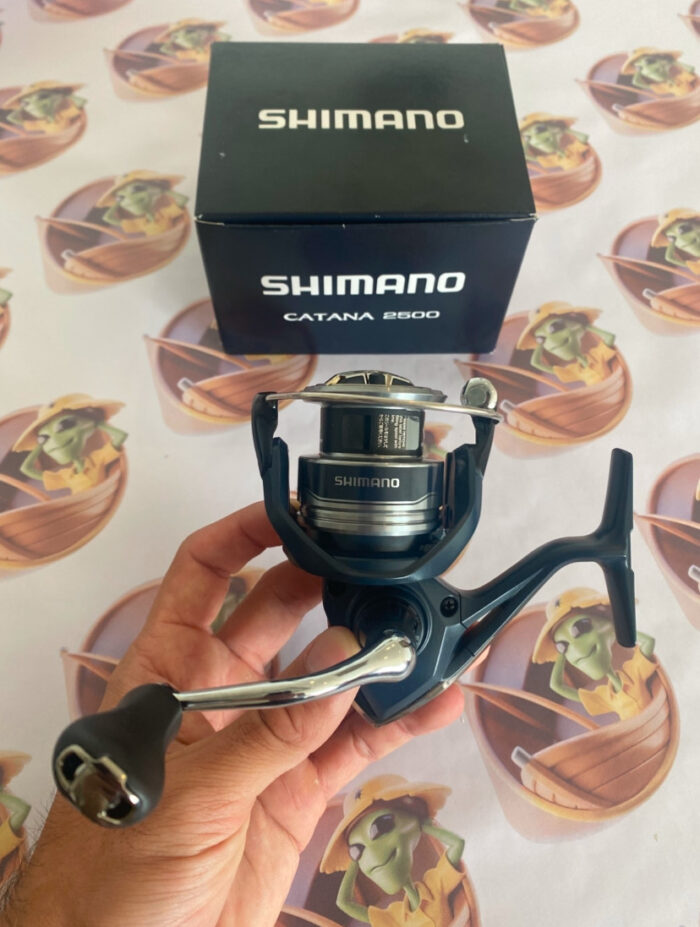 Molinete Shimano Catana 2500