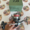 Molinete Daiwa Exceler LT 2500 D-XH