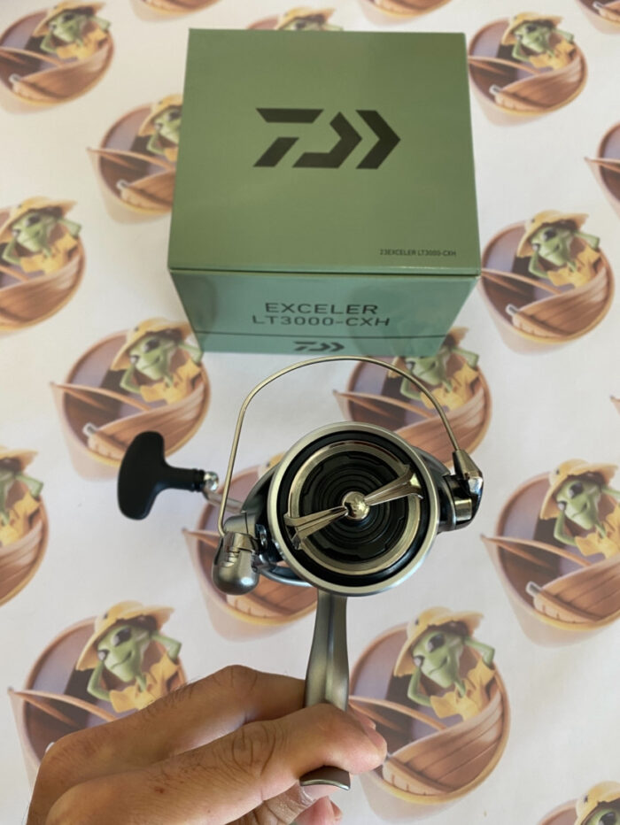 Molinete Daiwa Exceler LT 3000 CXH - Imagem 4
