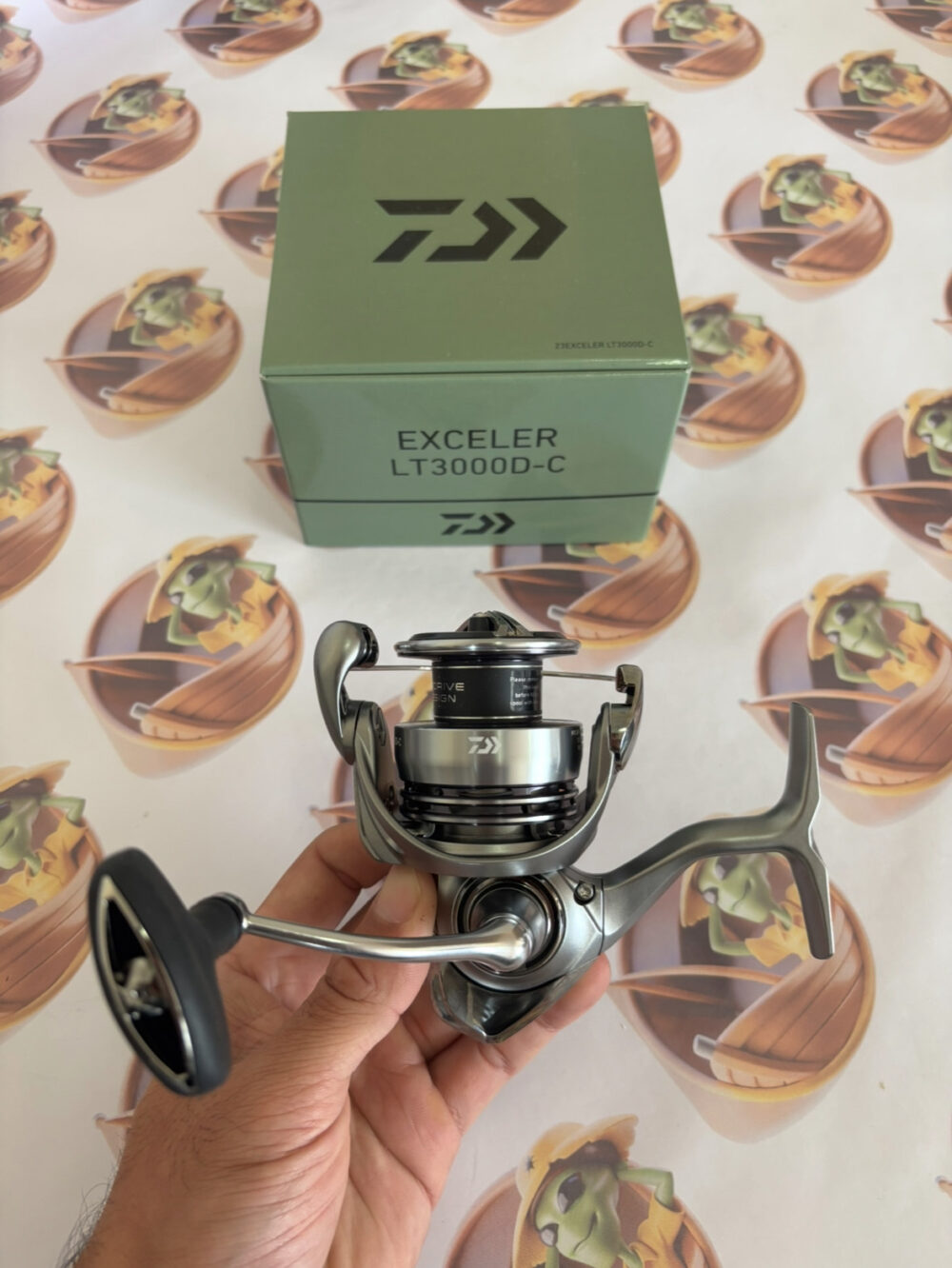 Molinete Daiwa Exceler LT 3000 D-C