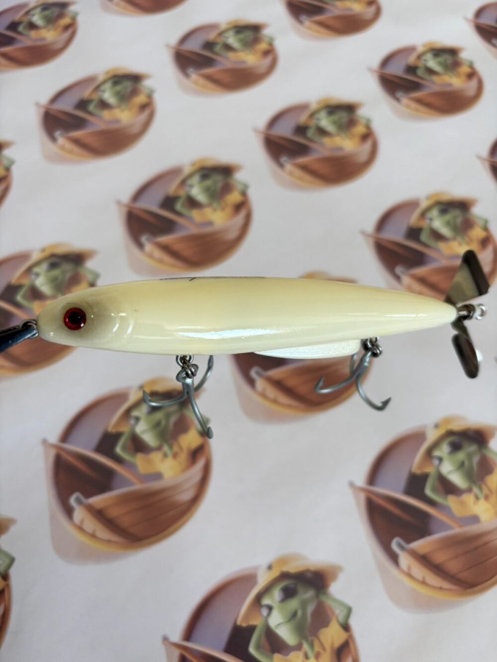 Isca Lucky Nakamura Rocket 140 Cor Osso