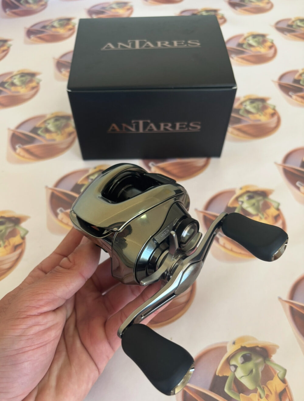 Carretilha Shimano New Antares MGL 101 XG 2025