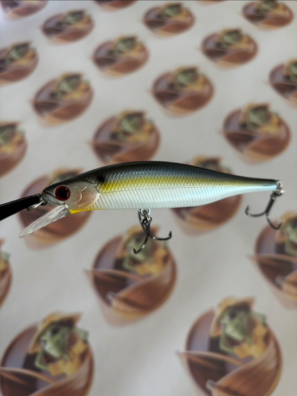 Isca Lucky Craft Lightning Pointer 98 XR Slow Sinking Cor Pearl Threadfin Shad