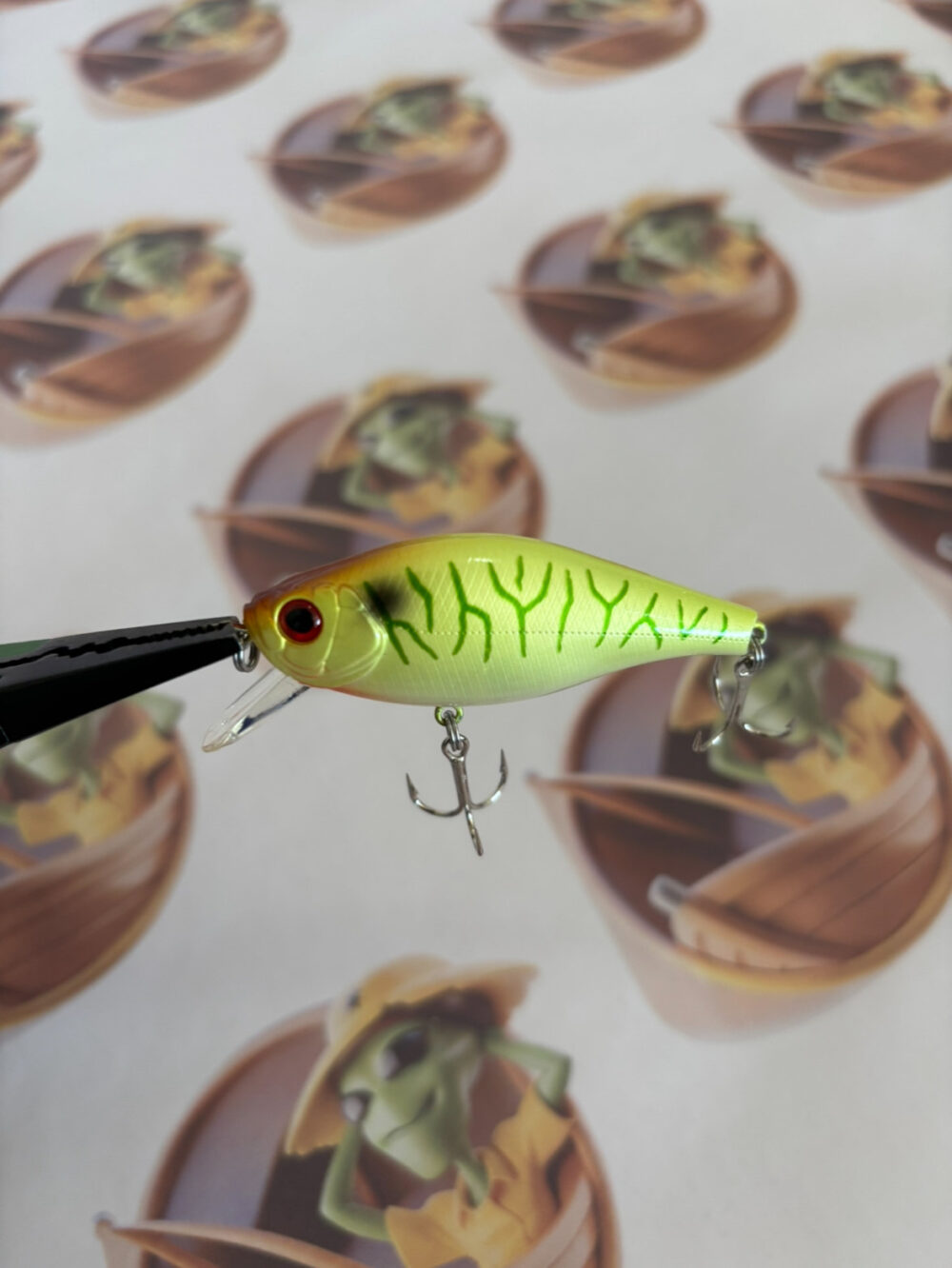 Isca Tiemco Flat Pepper 60F Cor 190