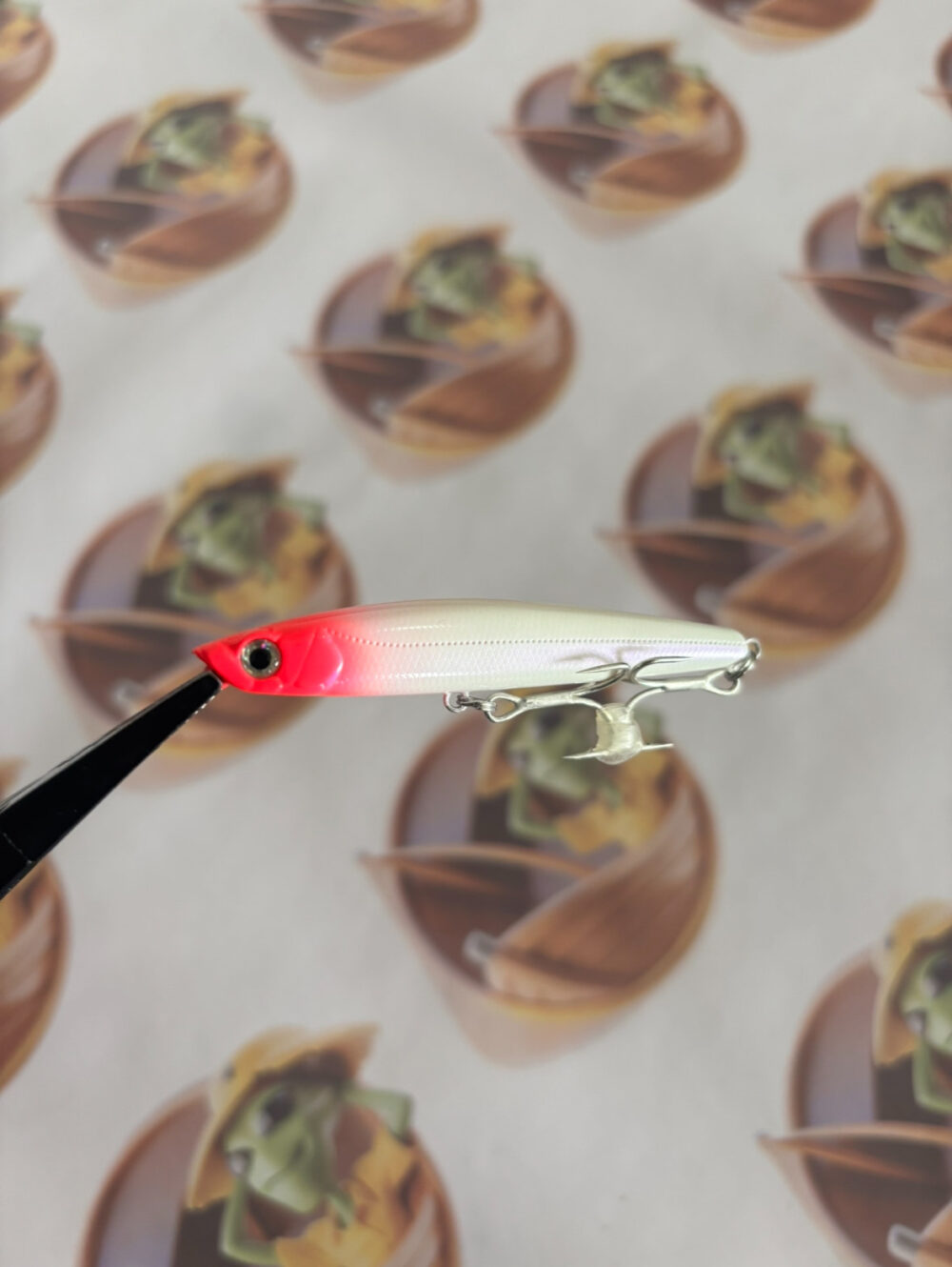 Isca Artificial Bassday Sugapen 70F Cor Pink Head Pearl (P-370)