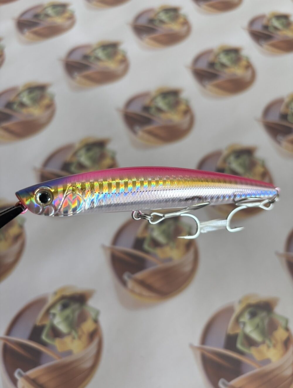 Isca Artificial Bassday Sugapen 120F Cor Hite Holo Pink (HH 02)