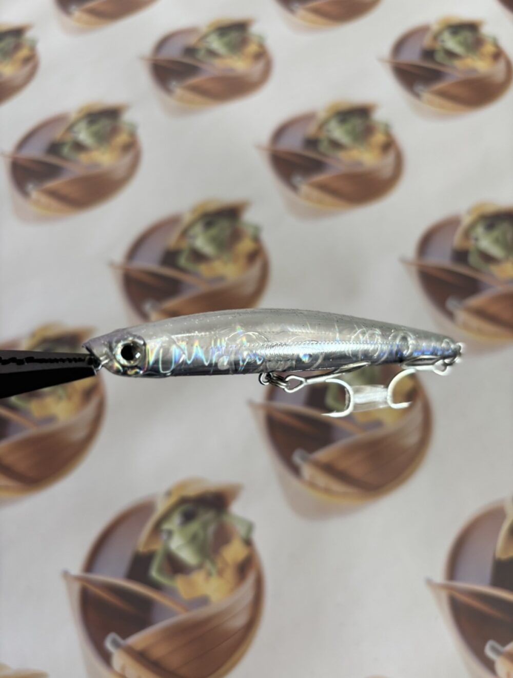 Isca Artificial Bassday Sugapen 95F Cor Chart Ghost Bait (C 169)