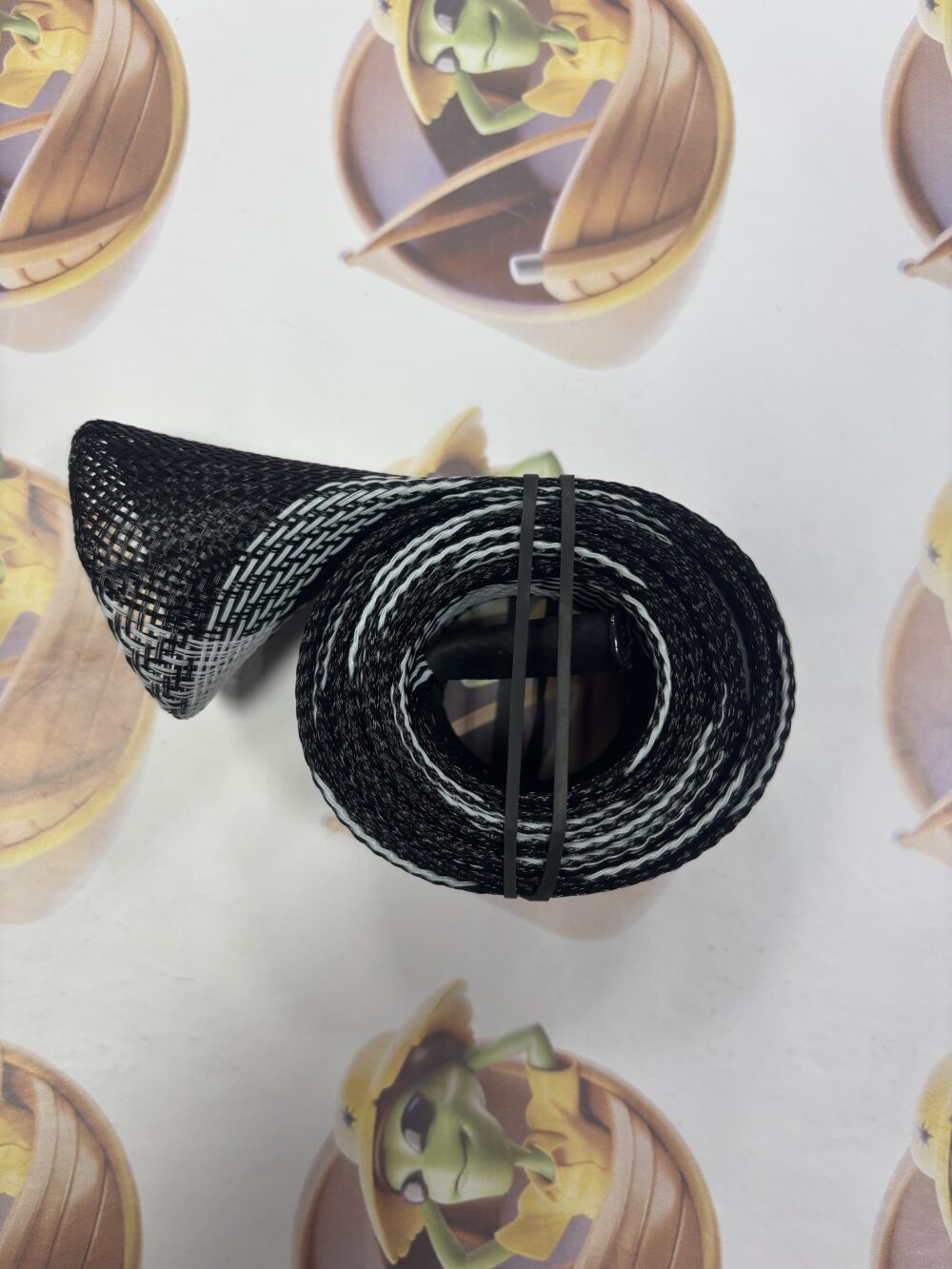 Protetor para Varas de Pesca Cor Branco e Preto