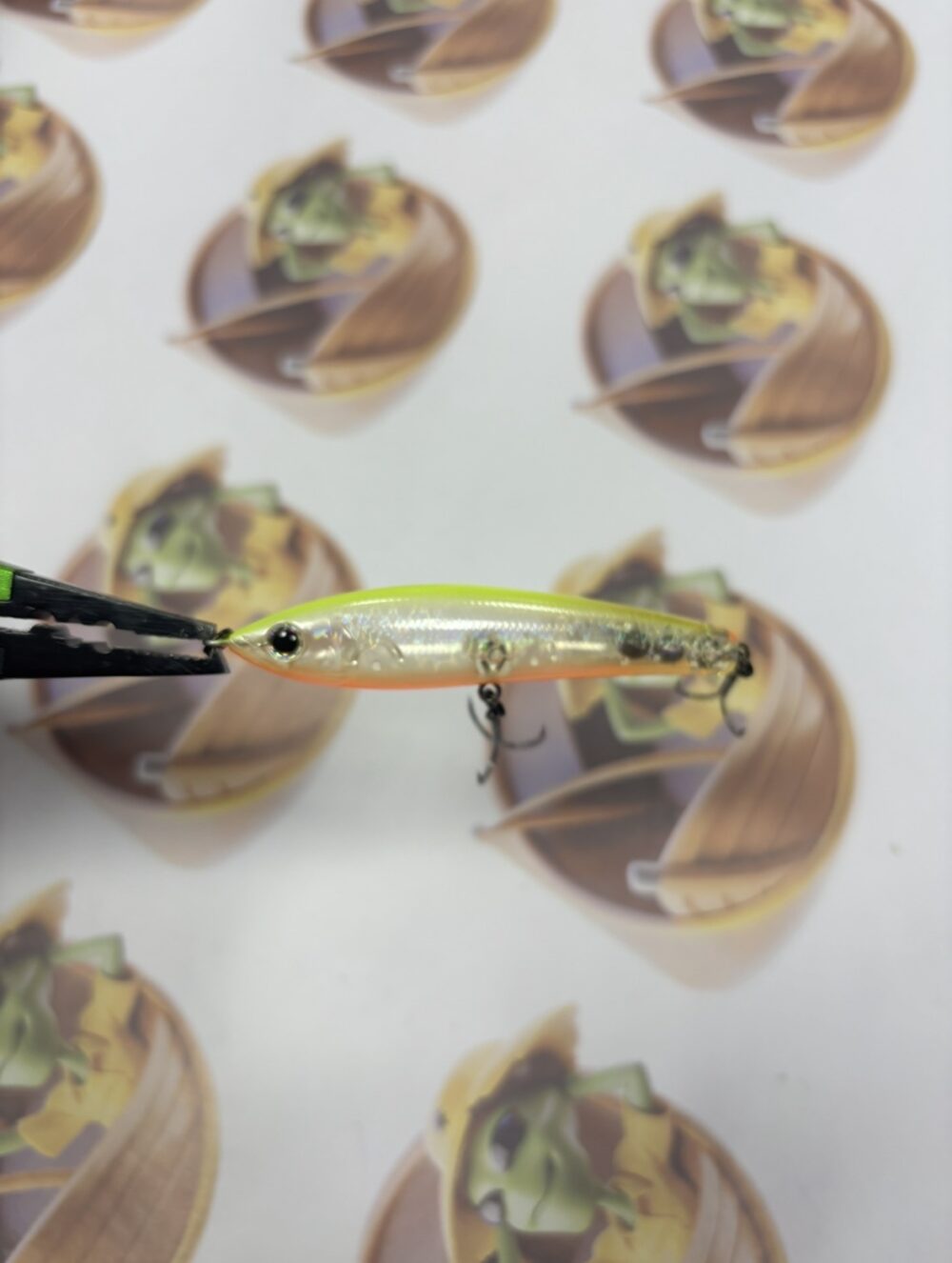 Isca Tiemco Red Pepper Baby 75 Cor Chart Clear Orange