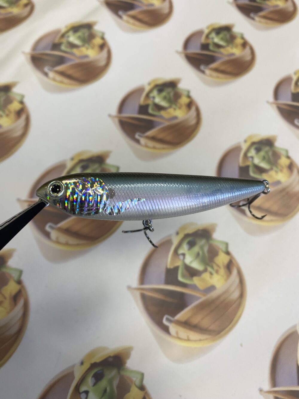 Isca Artificial Lucky Craft Sammy 100 Cor Silver Cheek Ghost Minnow