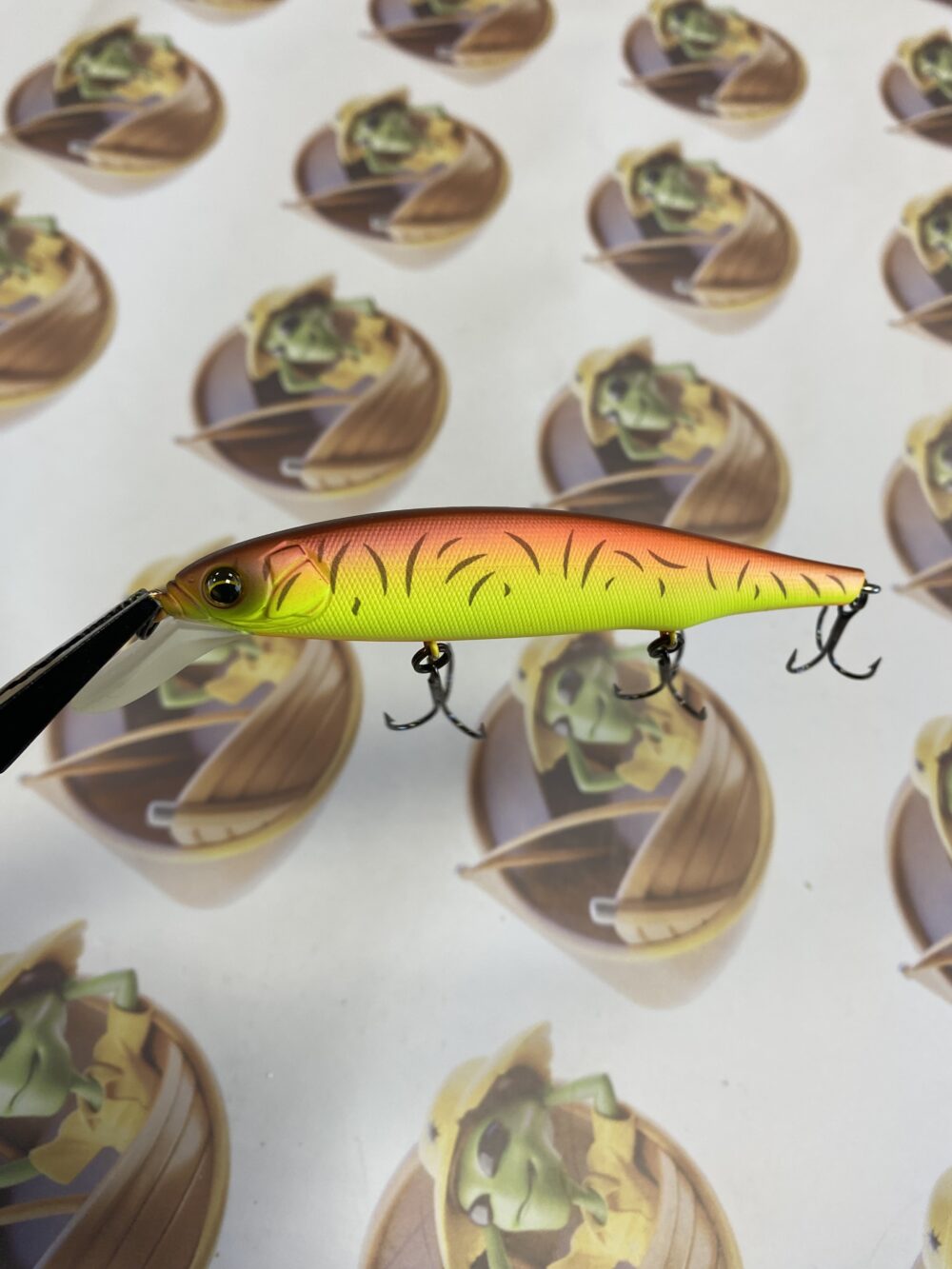 Isca Imakatsu Riprizer 110F 11,2cm 15g Cor Matt Red Hot Tiger