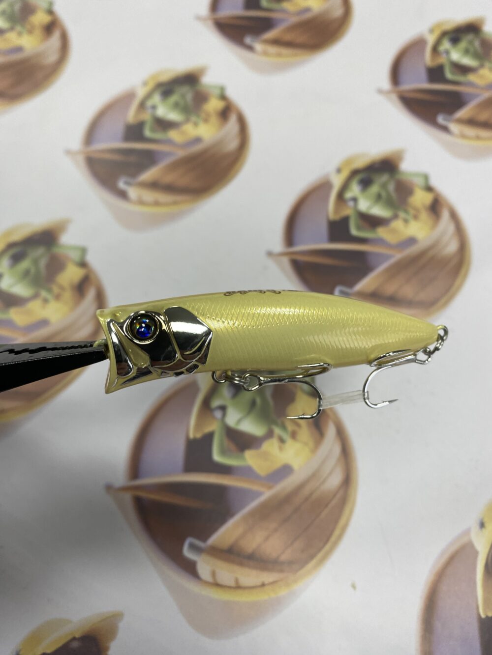 Isca Artificial BassDay Hades 75F Cor GBone (P-514)