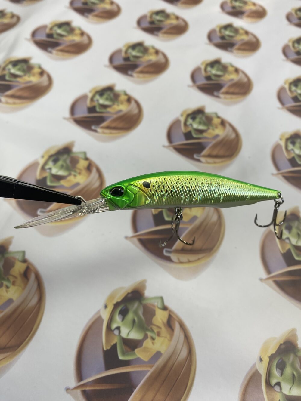 Isca Duo Realis Jerkbait 100DR Cor Inakko Lime Chart