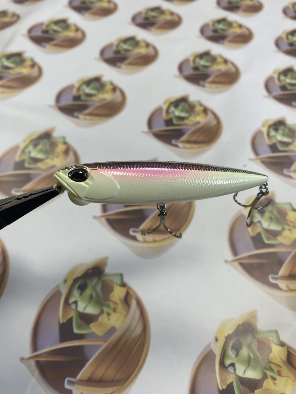 Isca Duo Realis Pencil 100 Cor Dead Wakasagi
