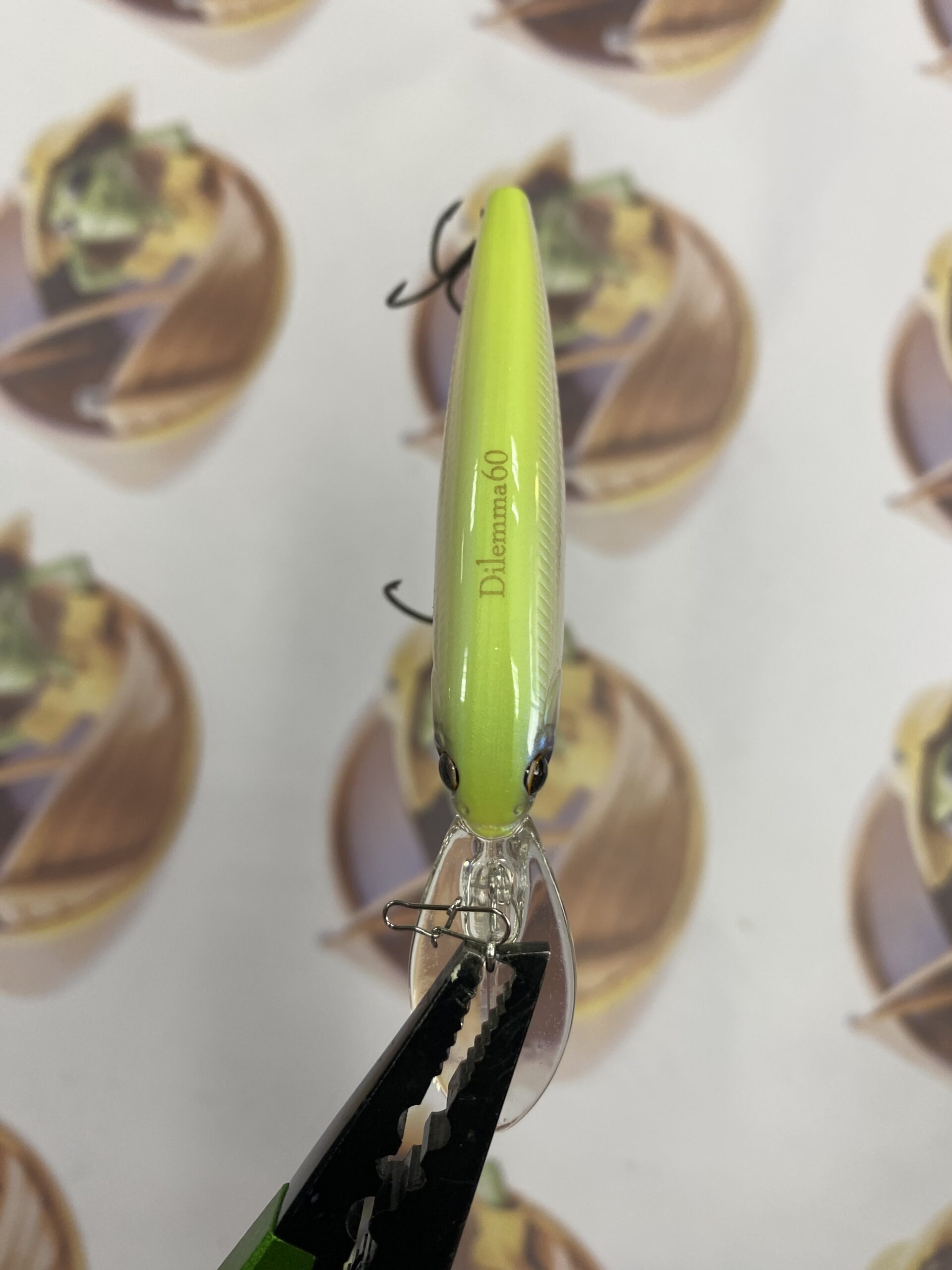 Isca Artificial Imakatsu Dilemma 60 Original Cor Muddy Crystal - Imagem 3