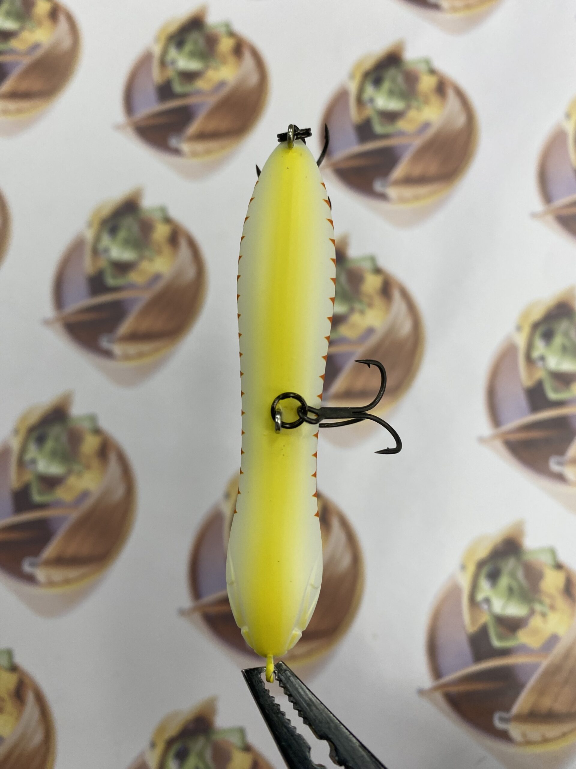 Isca Artificial Imakatsu Trairão Jr. 90 Cor Skeleton - Imagem 4