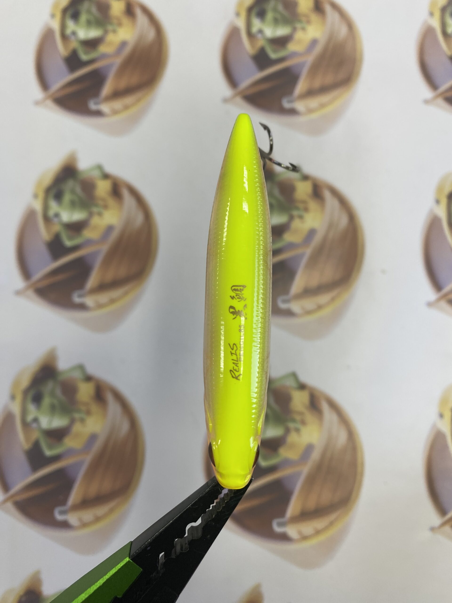Isca Duo Realis Pencil 85 Cor Ghost Pearl Chart - Imagem 3