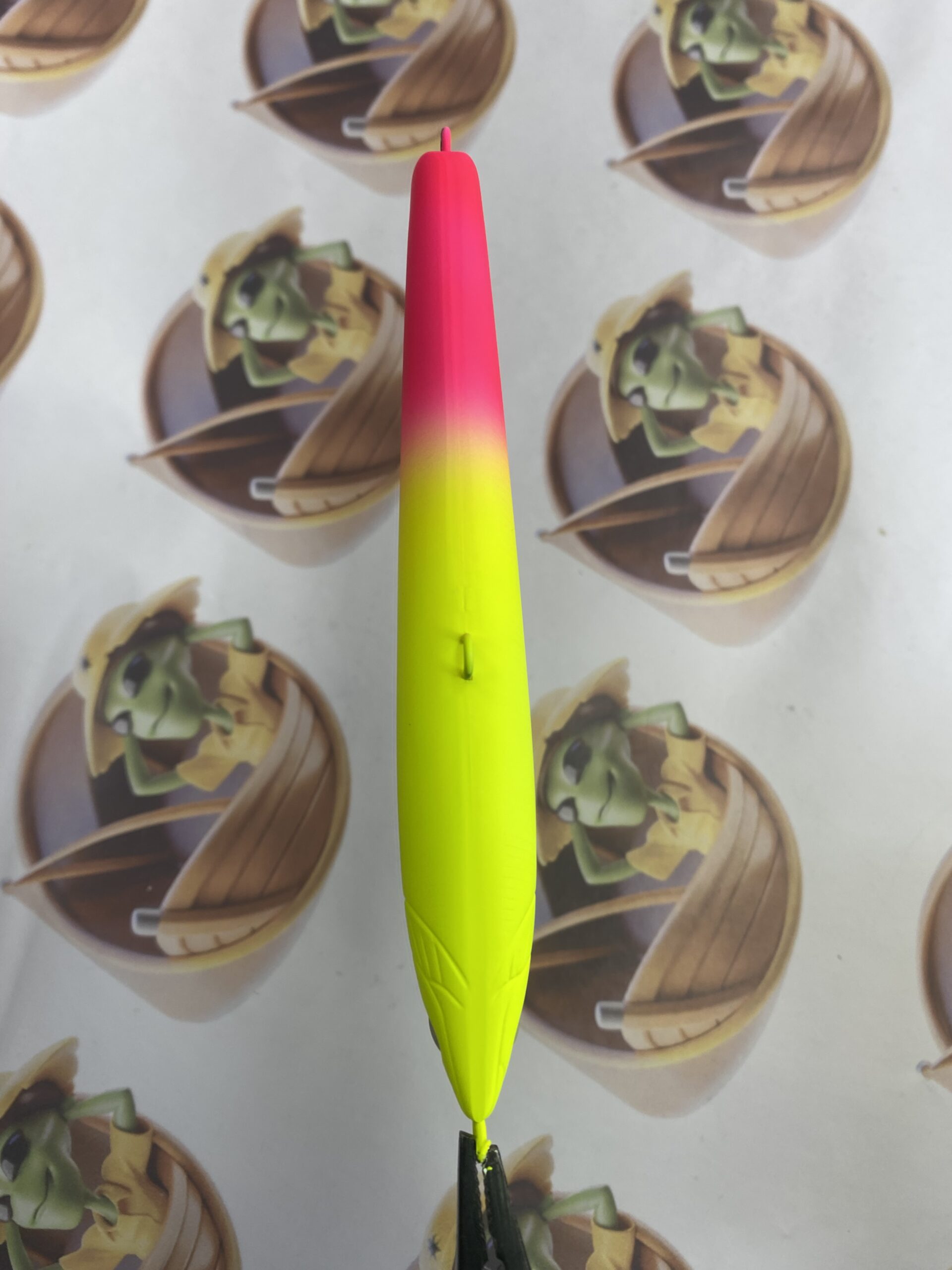 Isca Tiemco Red Pepper Magnum 140 Cor Mat Chart Pink Tail - Imagem 4