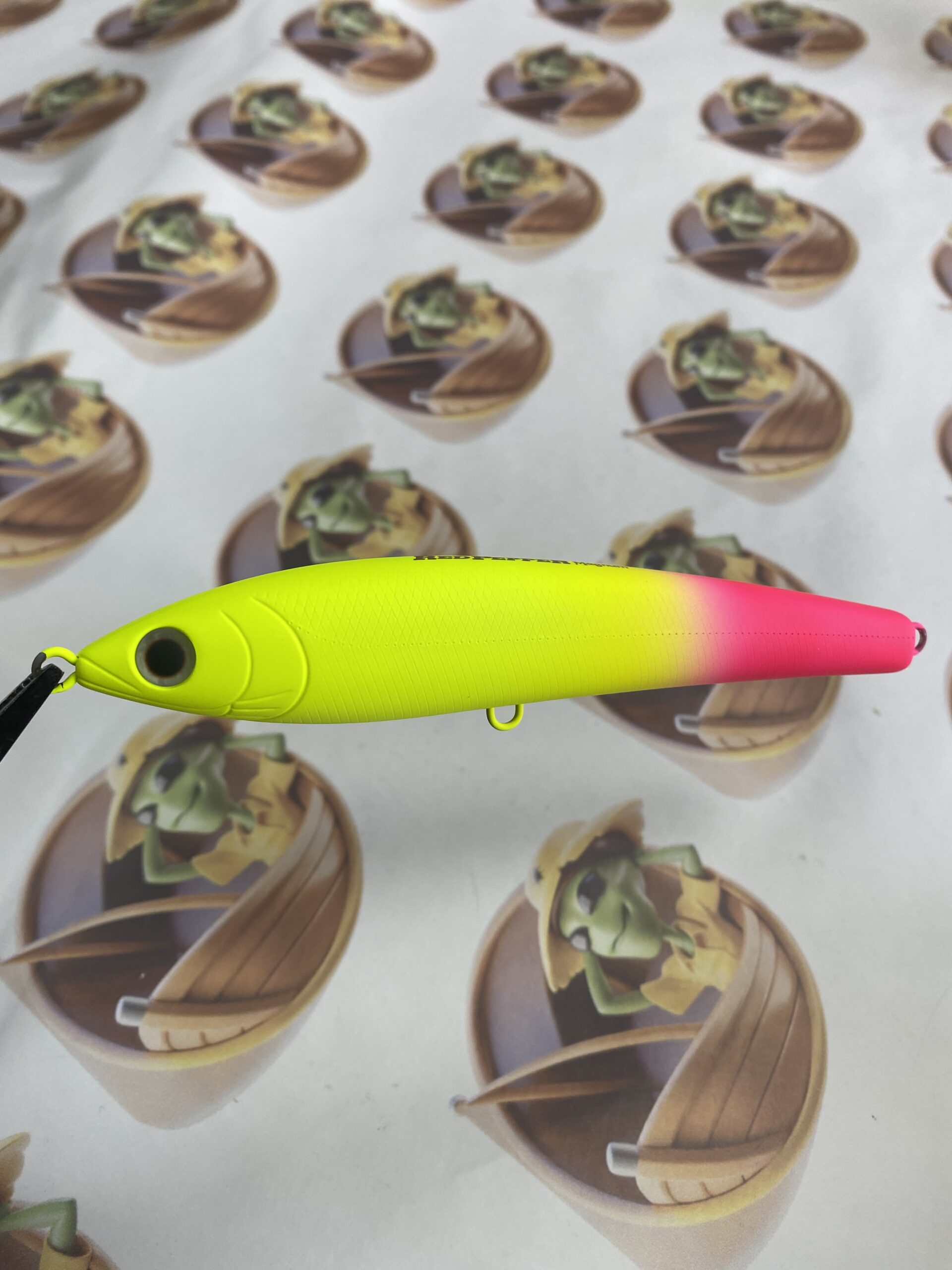 Isca Tiemco Red Pepper Magnum 140 Cor Mat Chart Pink Tail