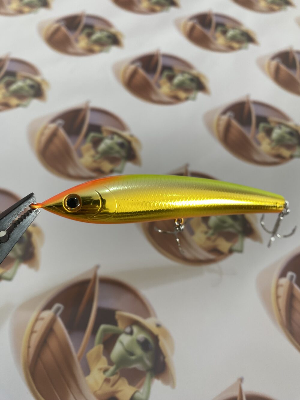 Isca Tiemco Red Pepper 110 Cor Gold Crown Belly