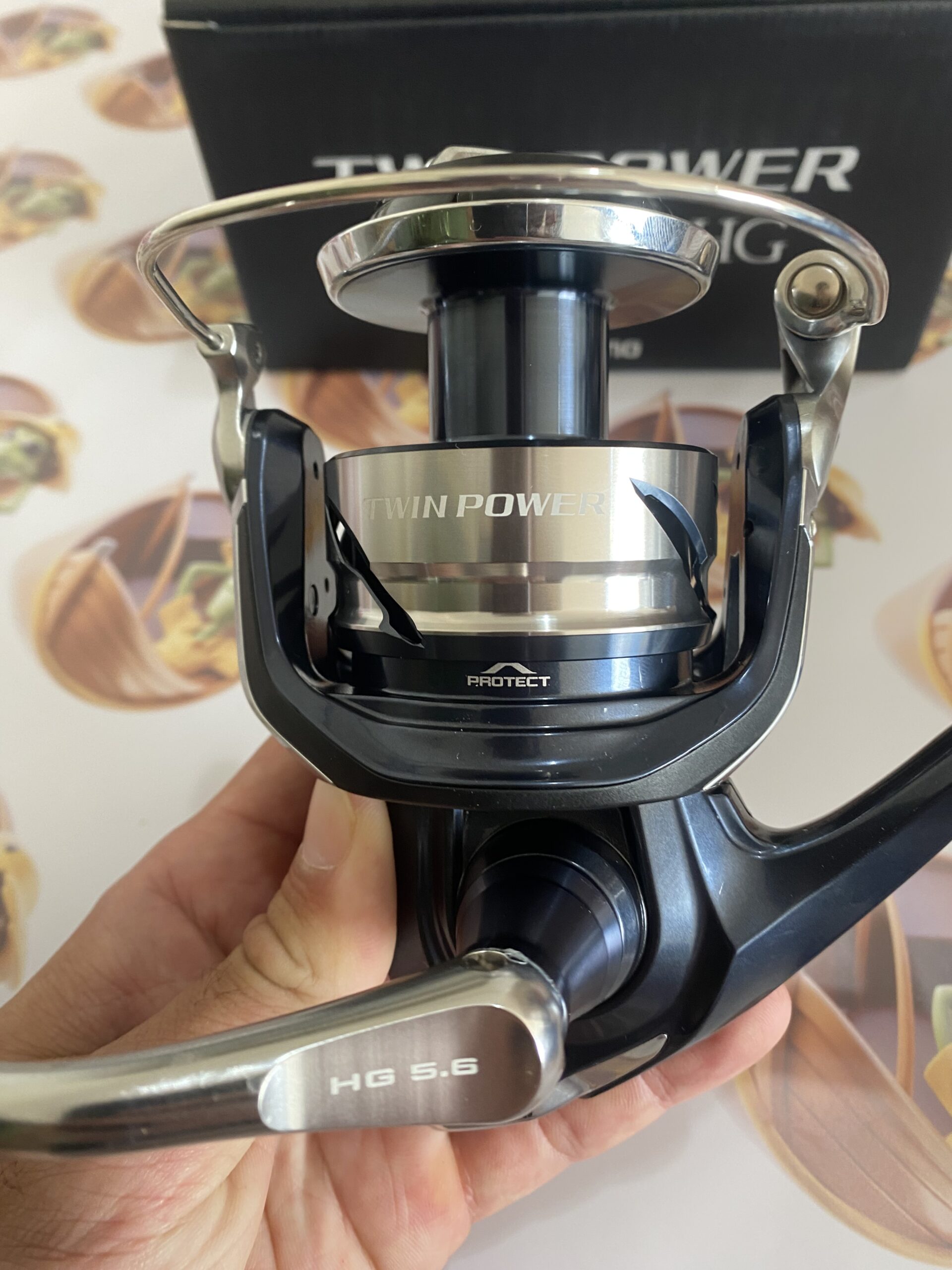 Molinete Shimano Twin Power SW 8000HG - Imagem 2