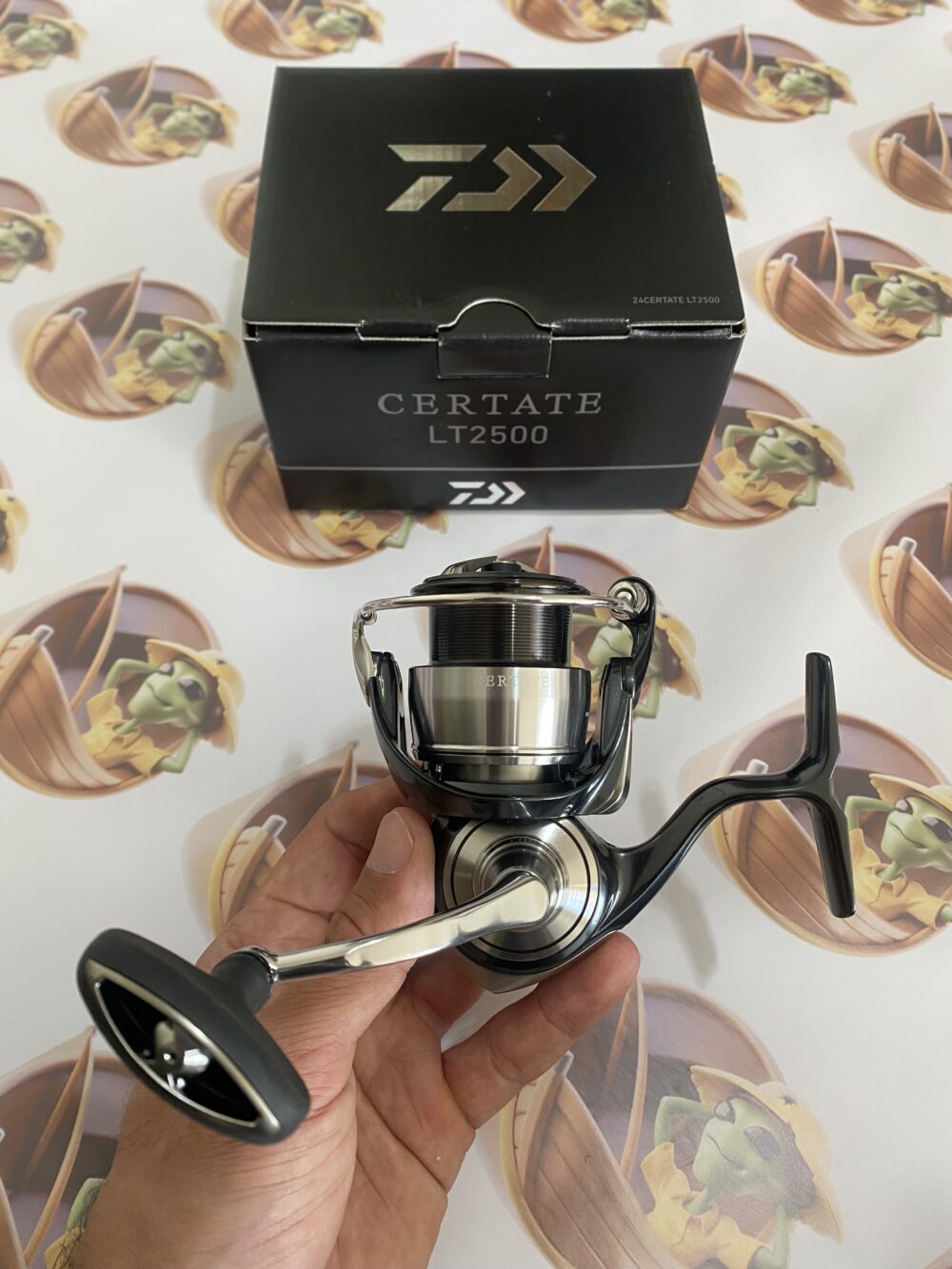 Molinete Daiwa Certate LT2500